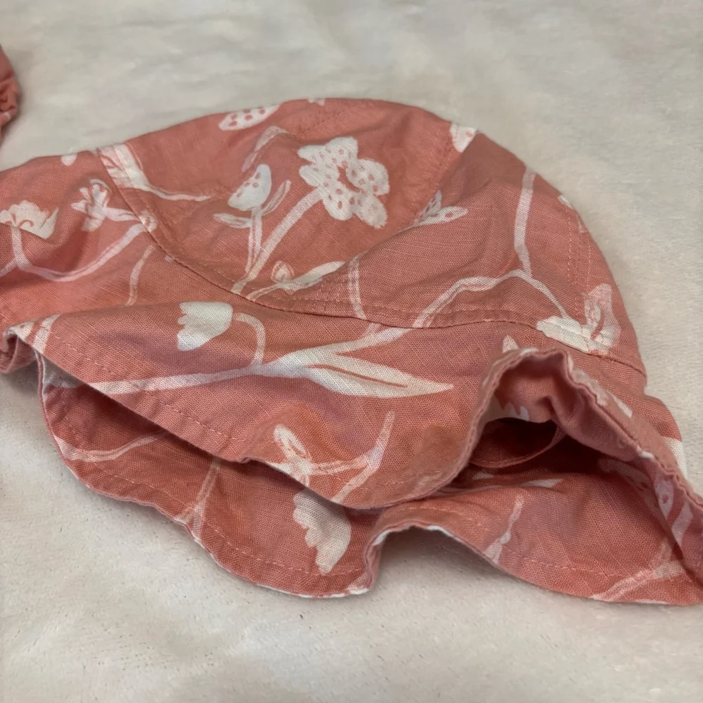 Carter's Romper & matching Sun Hat Set 12M Pink Floral